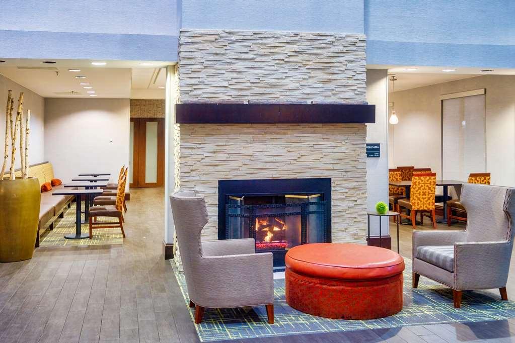 Hampton Inn Haverhill Beltér fotó